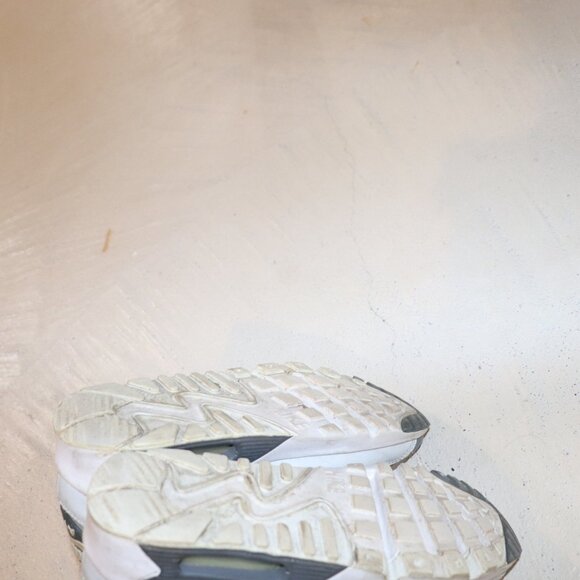 Nike Air Max - Picture 3 of 5